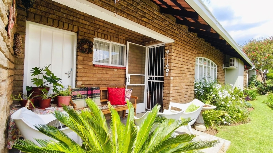 2 Bedroom Property for Sale in Miederpark North West